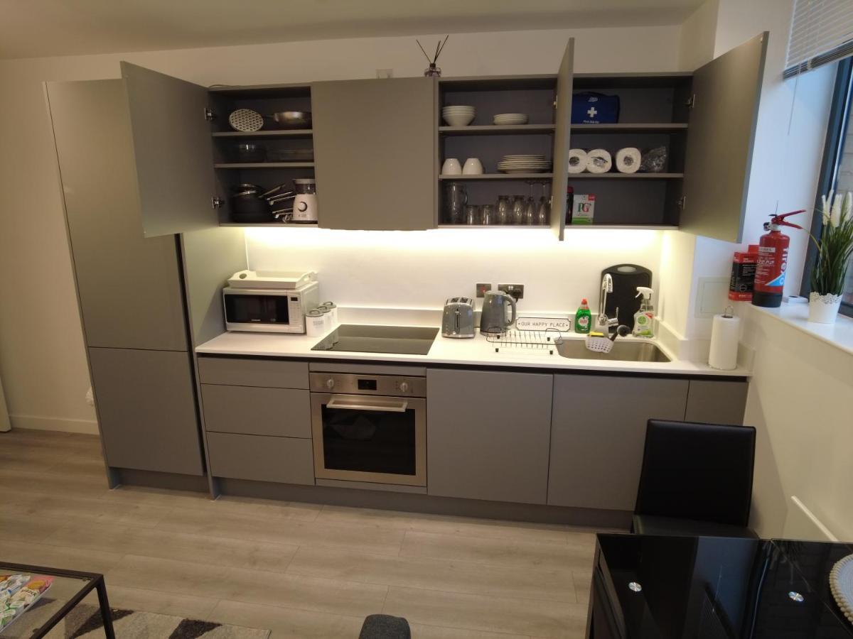 Luxurious Short Stay Flat In Milton Keynes Bagian luar foto