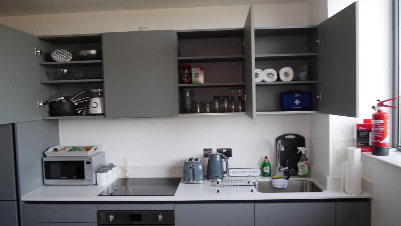 Luxurious Short Stay Flat In Milton Keynes Bagian luar foto