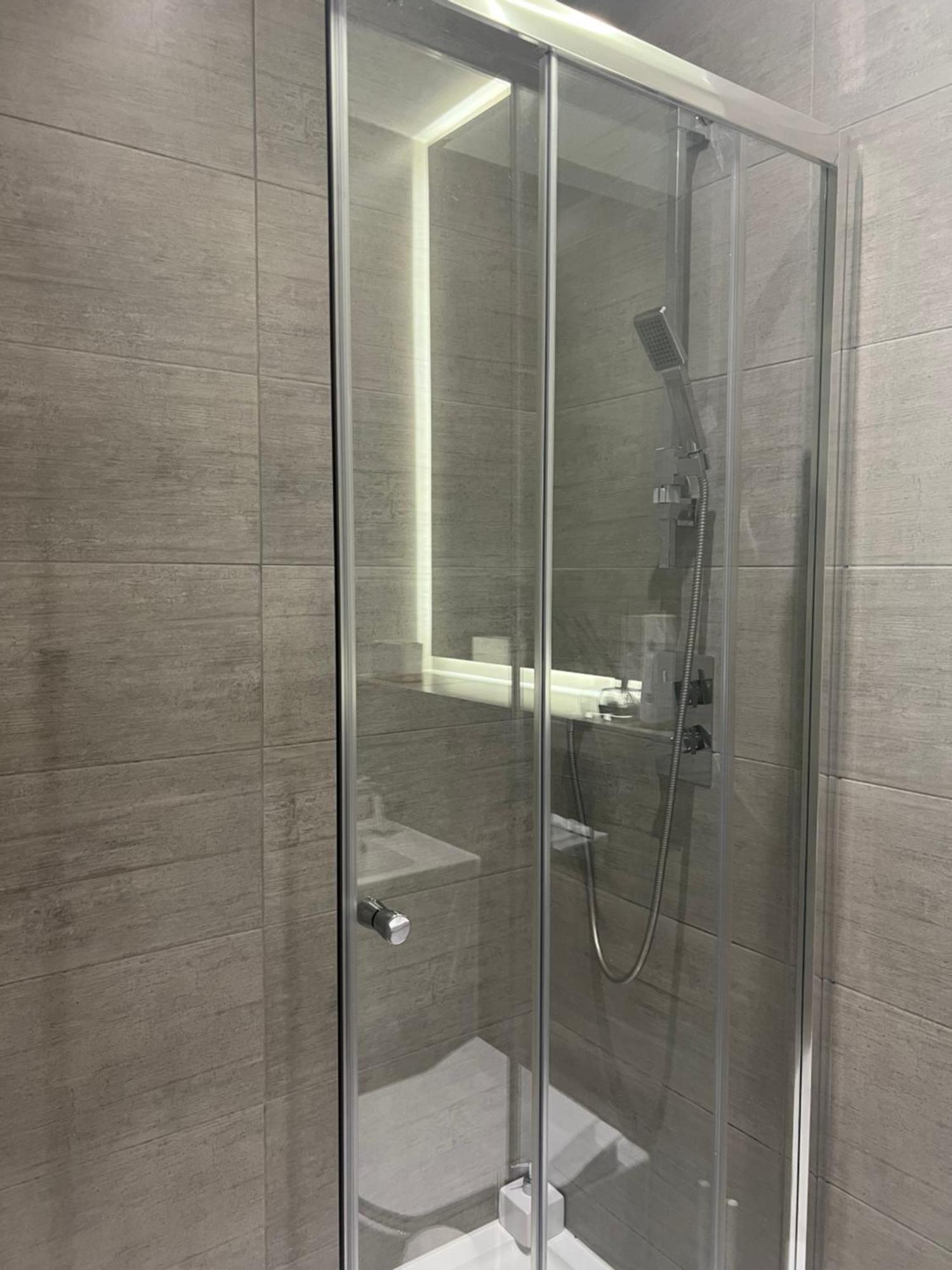 Luxurious Short Stay Flat In Milton Keynes Bagian luar foto